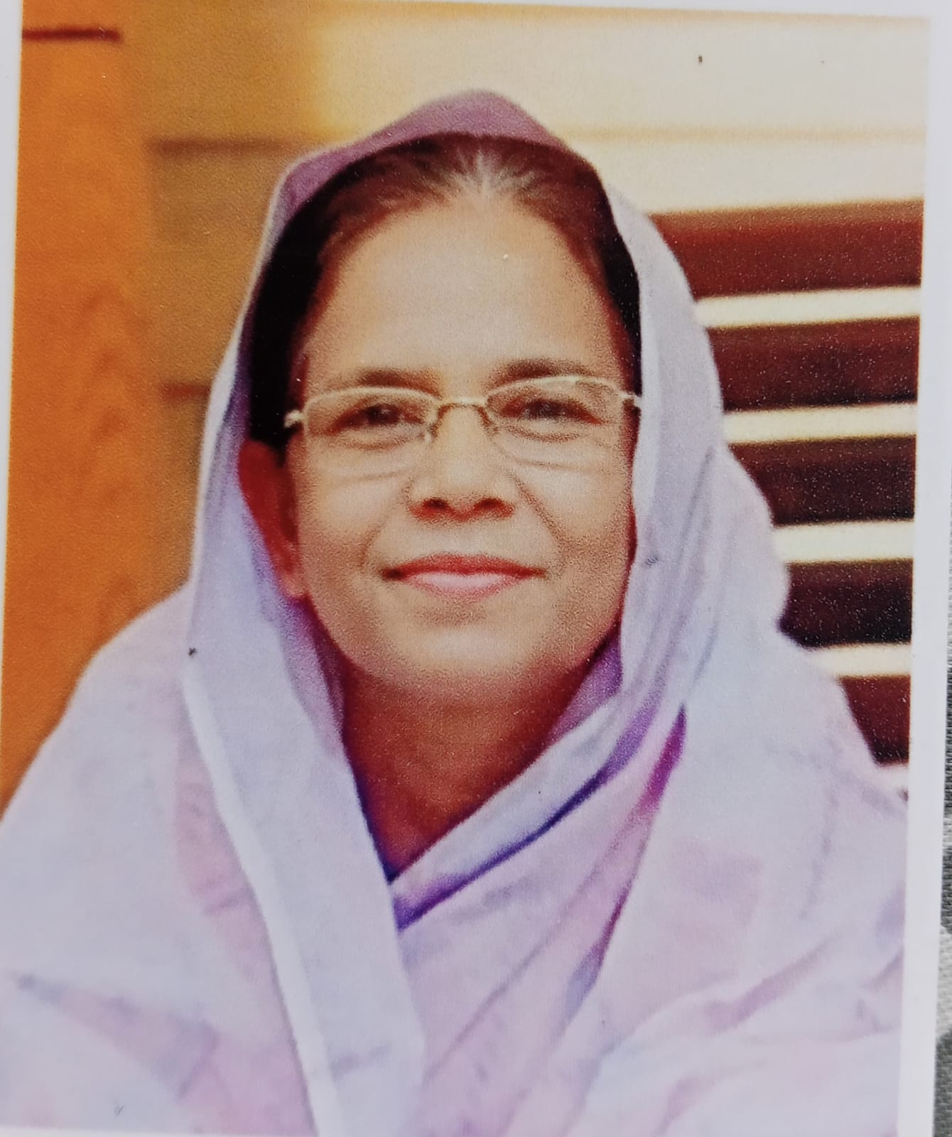 বিএনপি নেতা মিরন শিকদারের স্ত্রী তাসলিমা খানমের মনোনয়নপত্র দাখিল