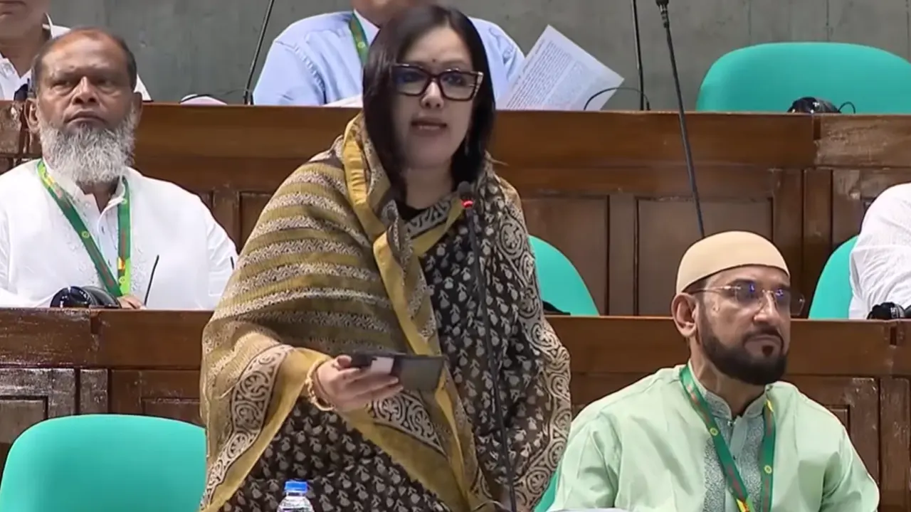 আমার এলাকার হাসপাতাল নিজেই ‘রোগীর মতো’