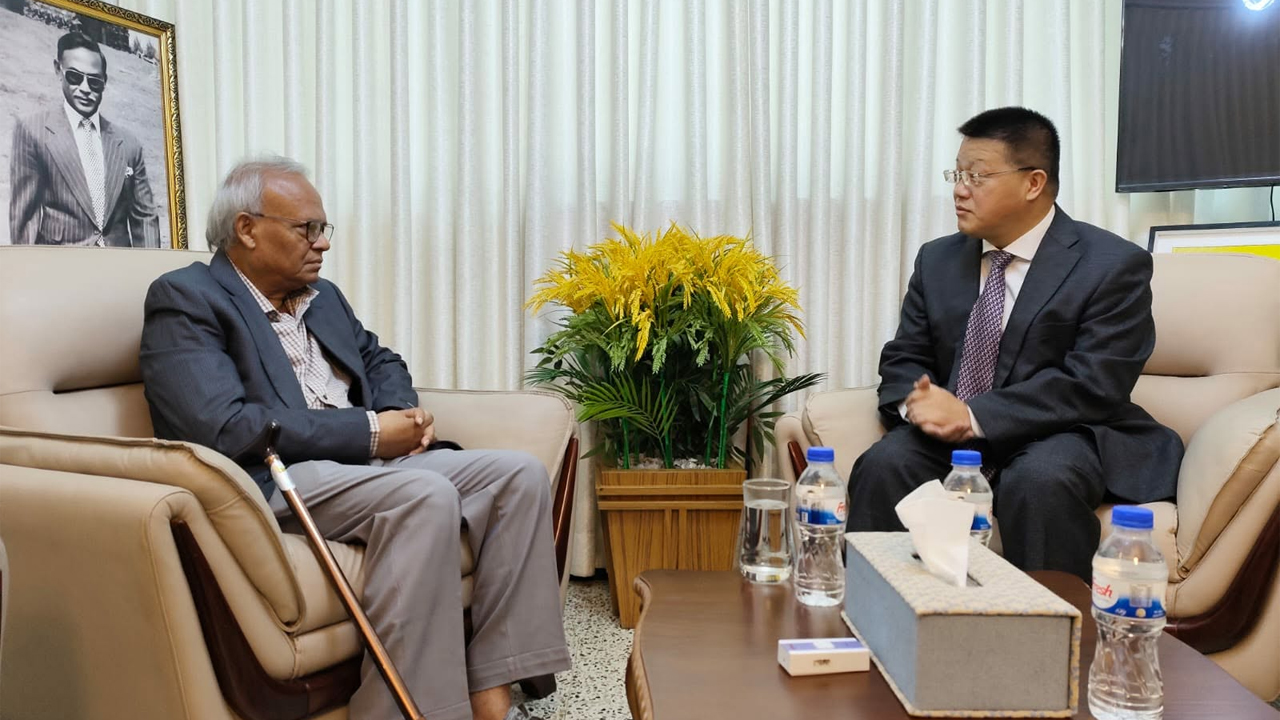 বিএনপির ভারপ্রাপ্ত মহাসচিবের সঙ্গে চীনা রাষ্ট্রদূতের সাক্ষাৎ